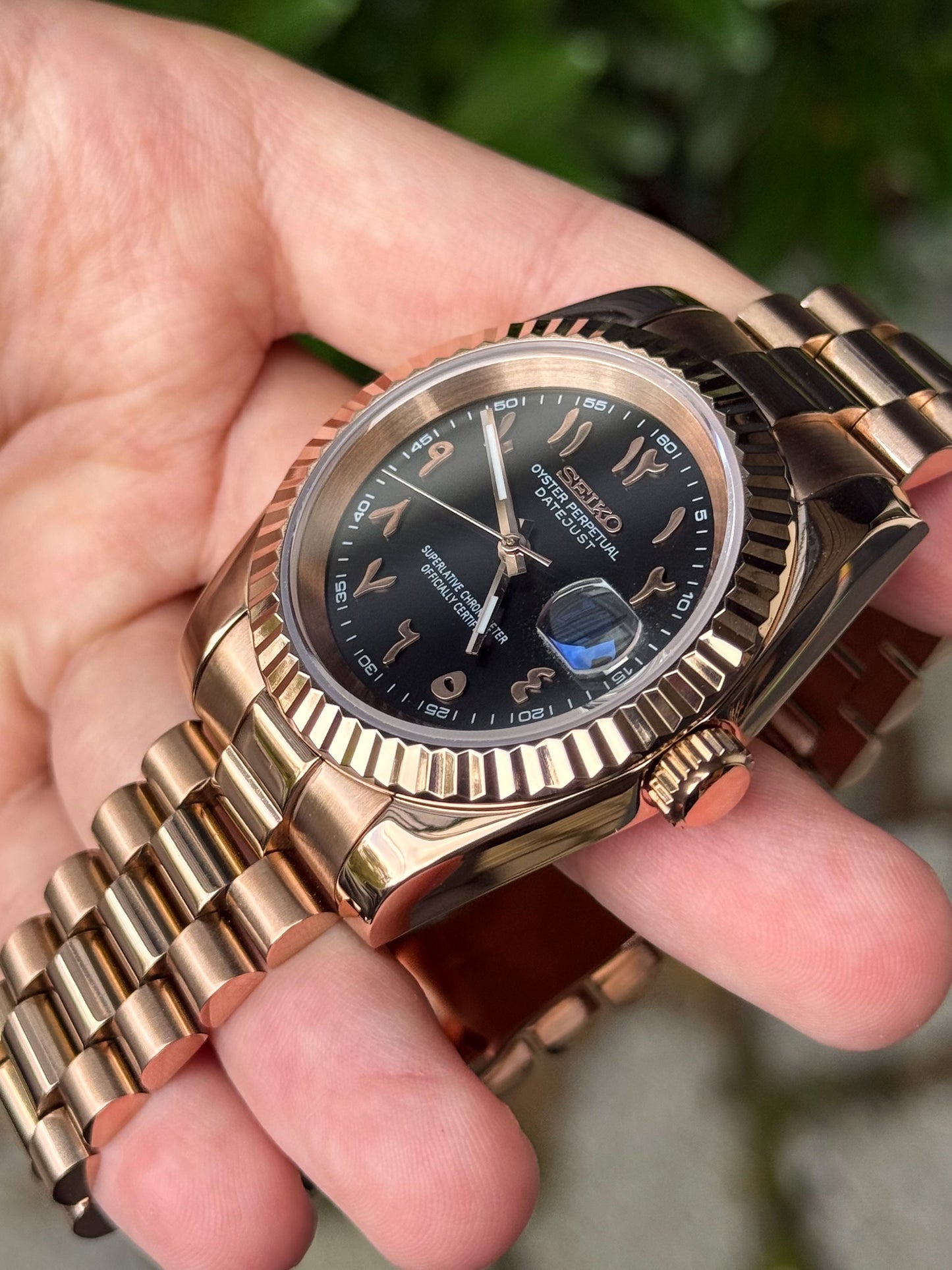 (På lager) Rosegold "Black Arabic" President Mod