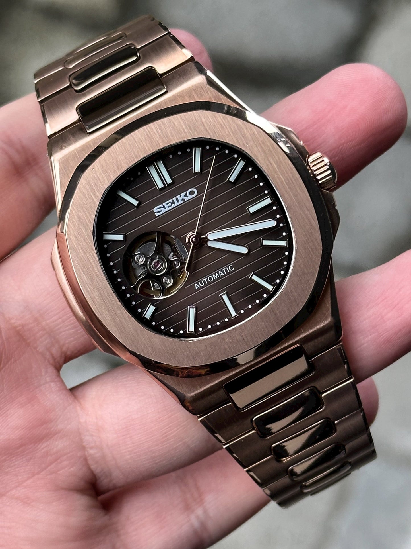 Rosegold ’Open Heart’ Nautilus Mod