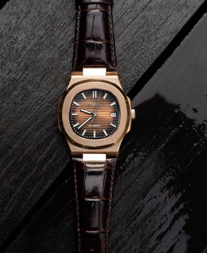 Brun skinnreim for Nautilus