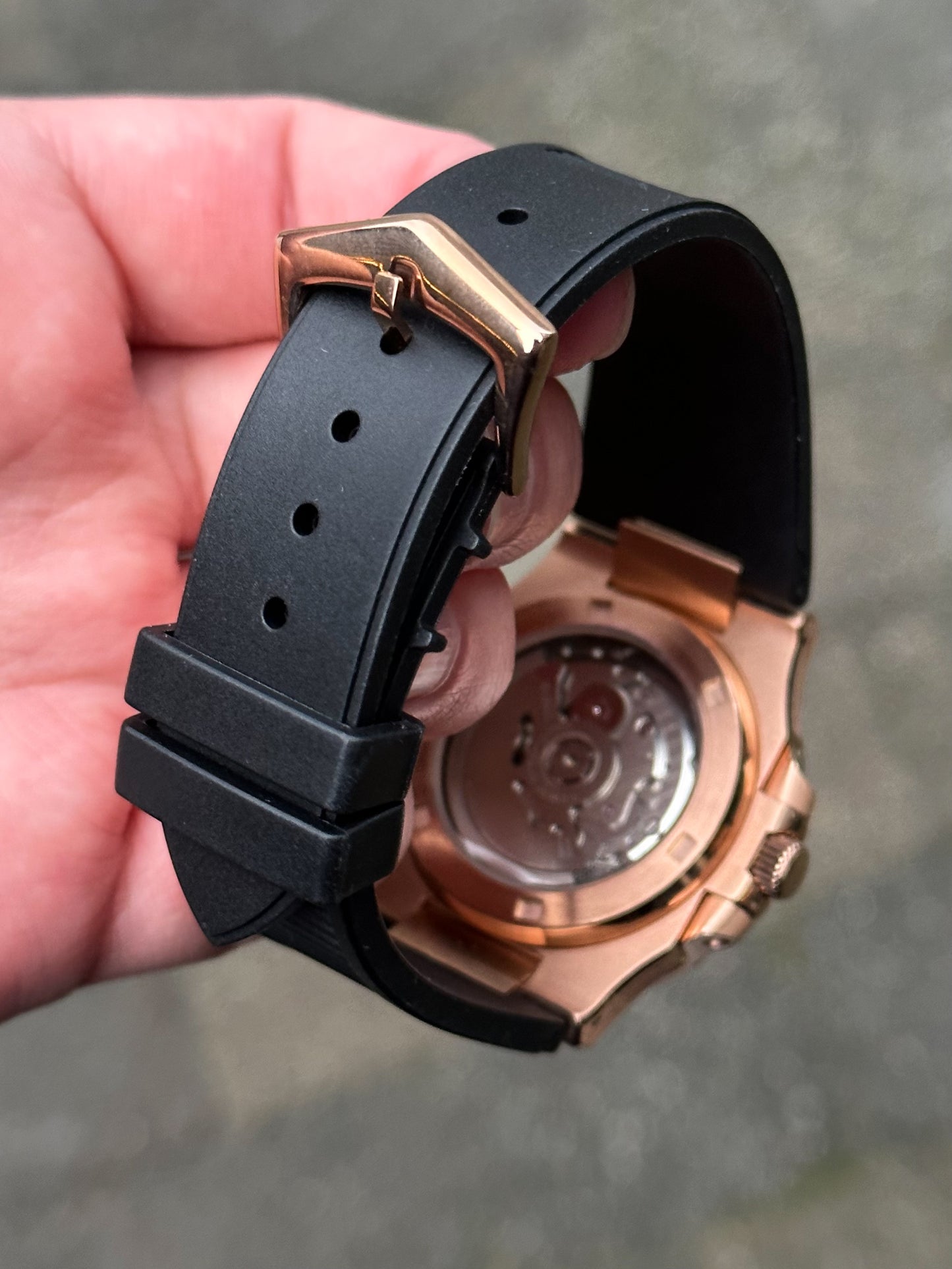 Rosegold "Black Dial" Nautilus Rubber Mod