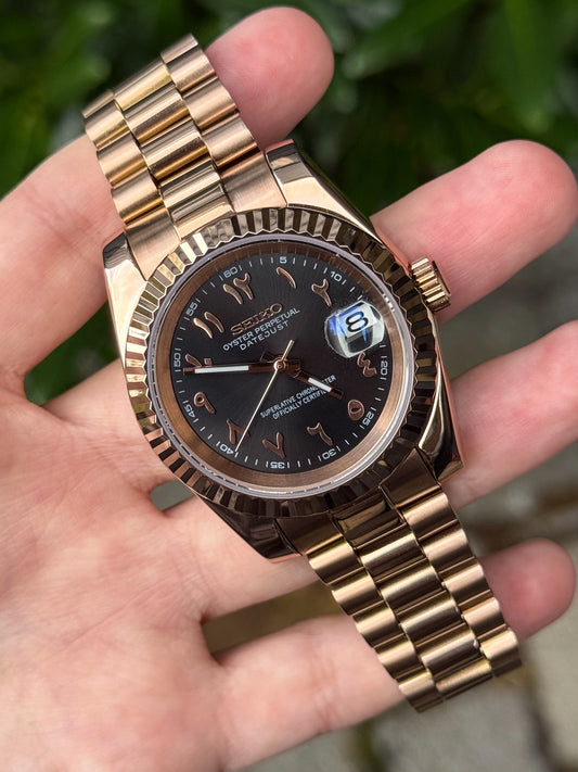 (På lager) Rosegold "Black Arabic" President Mod