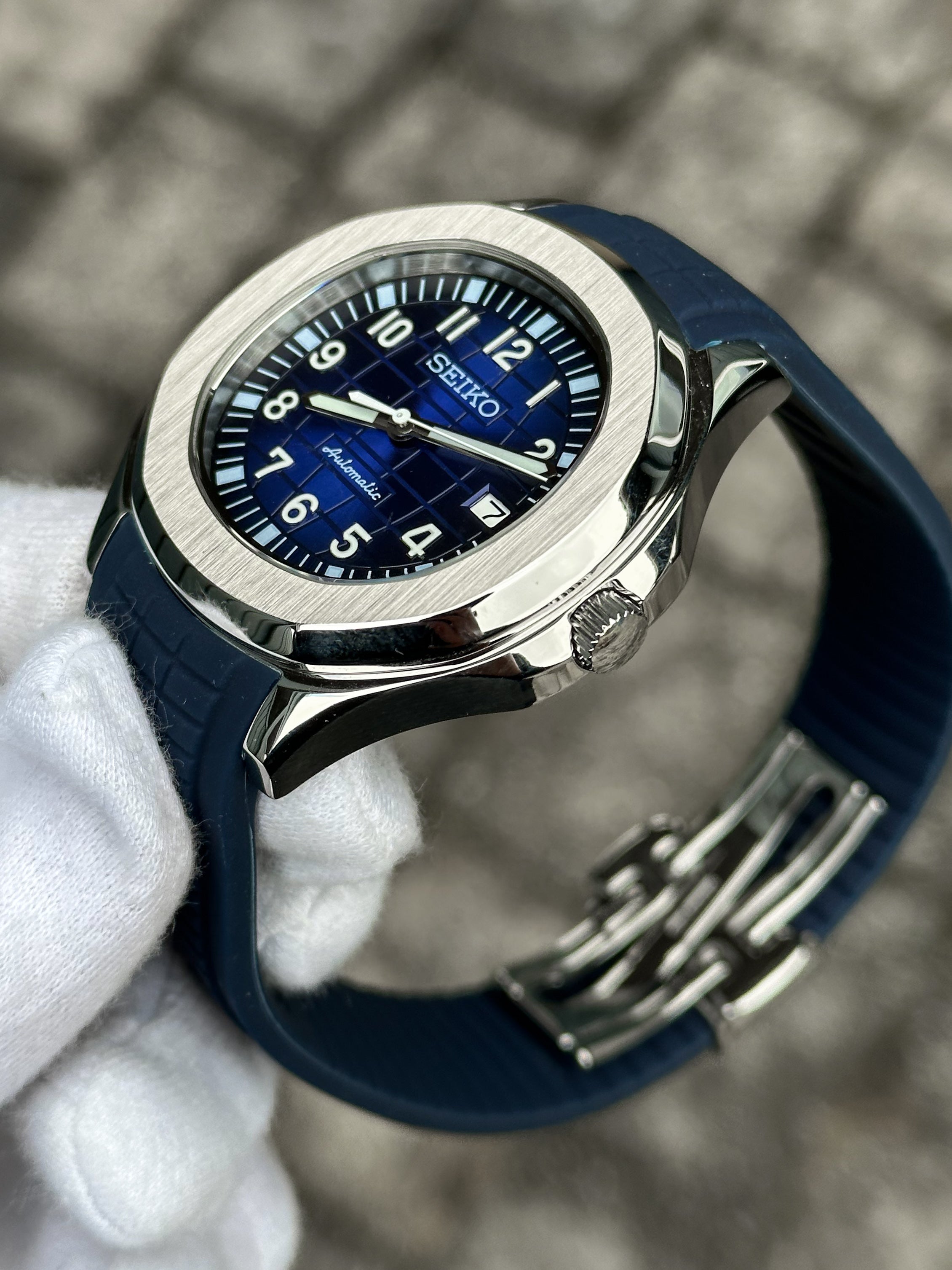 Aquanaut blue dial best sale