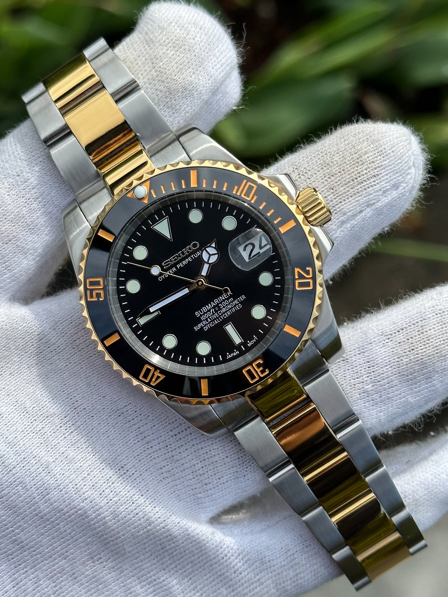 (PRE ORDER) "Black & Gold"  Two Tone Submariner Mod