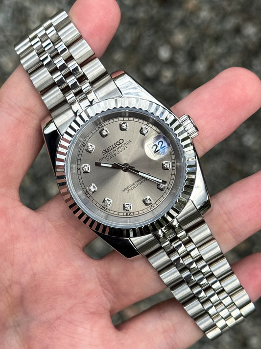 (På lager) "Rhodium Diamond" Datejust Mod