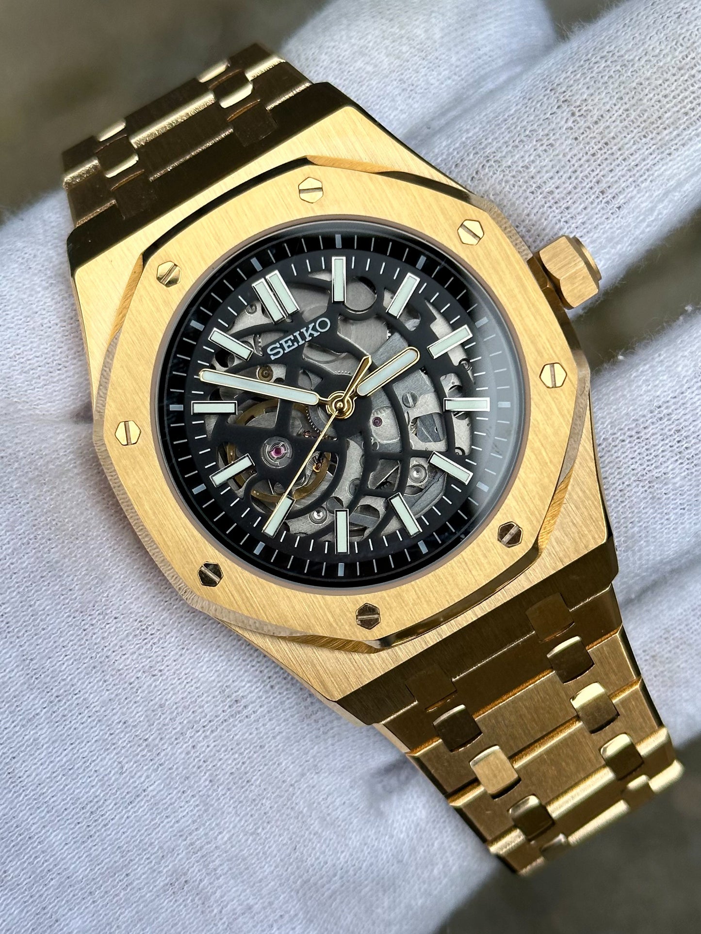 (PRE ORDER) Gold "Skeleton" Royal Oak Mod