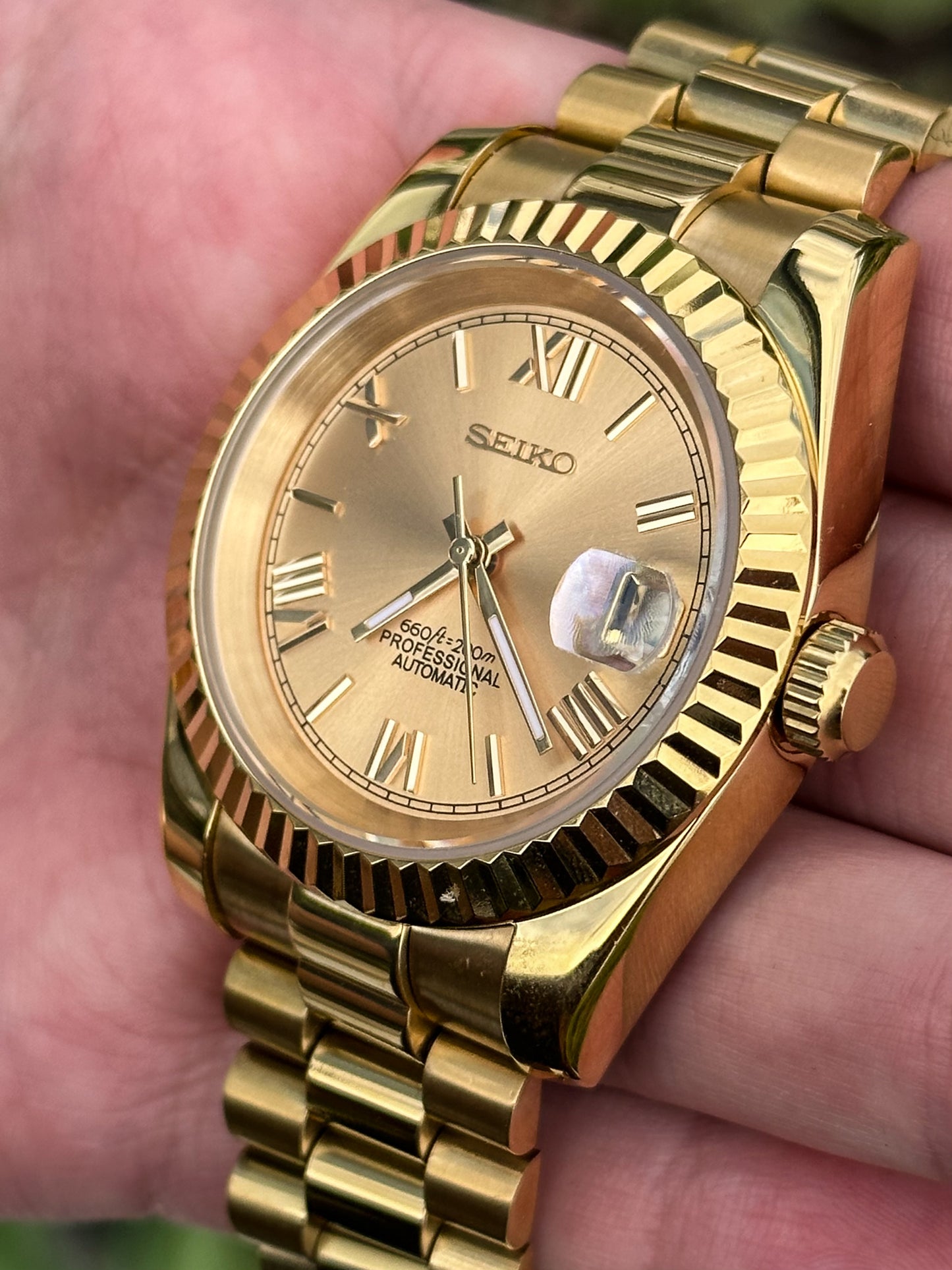 (PRE ORDER) Gold "Roman Dial" President Mod