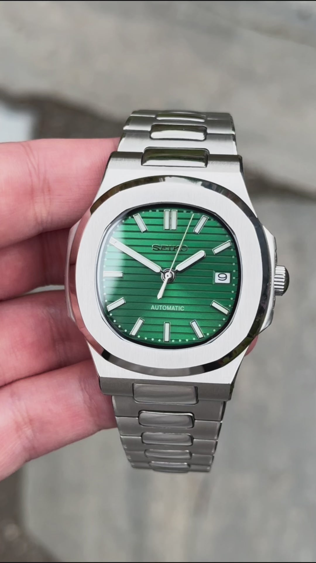 Nautilus green dial best sale