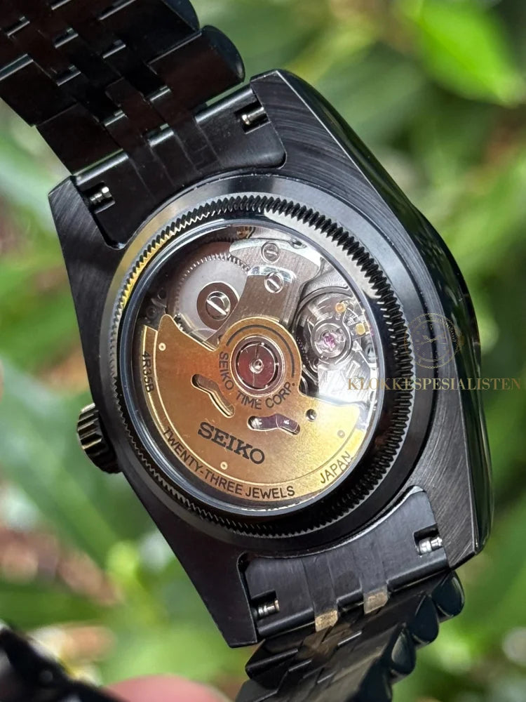 ’Stealth Arabic’ Datejust Mod